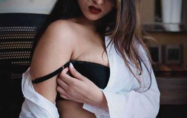 Call girl in Pitampura - Call Girls In Pitampura Services Delhi NCR